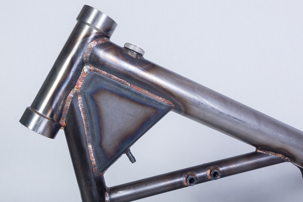 BZS Racing Parts - C&J frame met oliereservoir